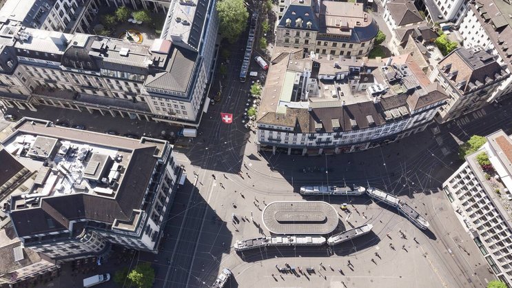 Paradeplatz Zürich: Die Credit Suisse ist mit einem neuen Beschattungsfall konfrontiert.