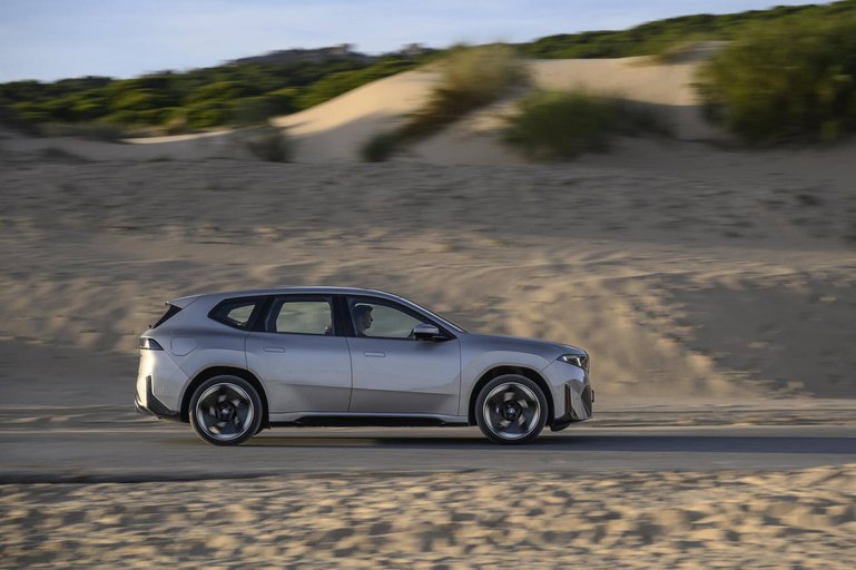 BMW iX3