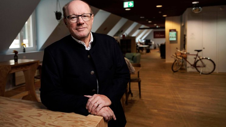 Der Berner Unternehmer und Start-up-Investor Jürg Schwarzenbach (66) ist an 40 Firmen beteiligt – auf einige traf er als Juror in der Gründershow «Die Höhle der Löwen».