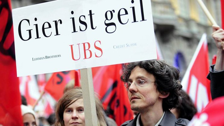 Demonstration in Zürich 2008: Gegen Gier helfen ethisch verankerte Leaderpersönlichkeiten.Keystone