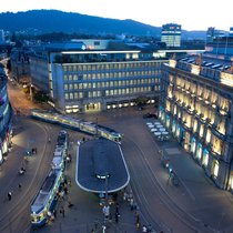 Symbol für den Schweizer Bankenplatz: Der Paradeplatz in Zürich.