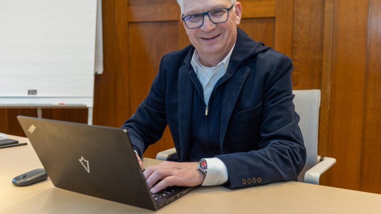 Thomas Steinemann hat zahlreiche Investorinnen und Investoren um sich geschart, um die Uhrenmarke Philippe DuBois et fils zu übernehmen.