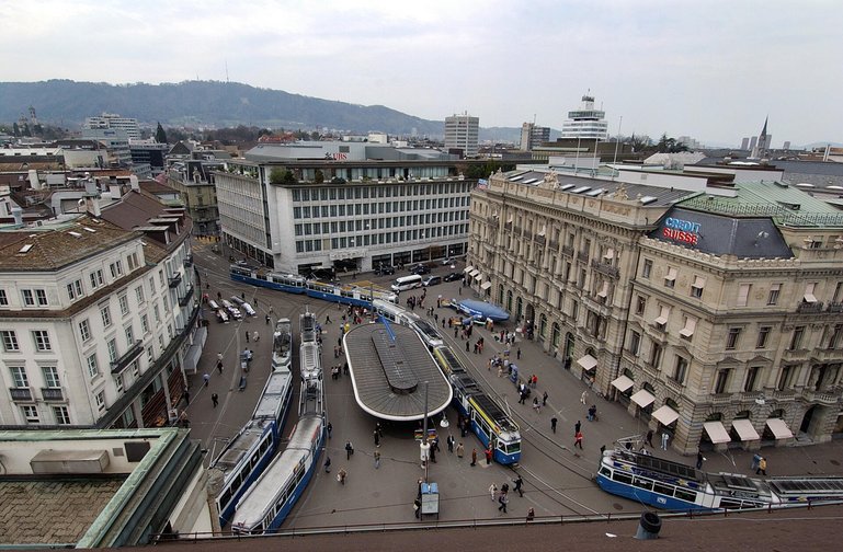 CS, UBS, PARADEPLATZ