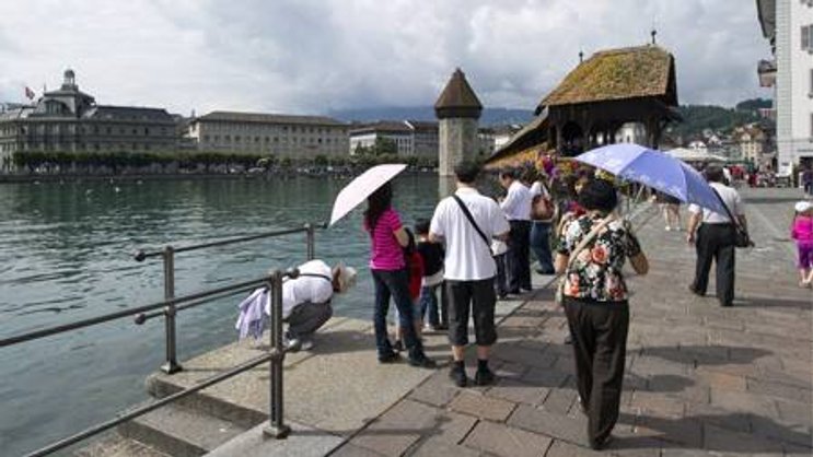 Retten der Schweizer Hotellerie das Geschäft: Chinesische Touristen. (Bild: Keystone)