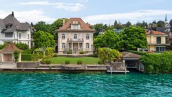 Luxus am See: Die Seestrasse in Zollikon entspricht dem Suvretta-Hügel in St. Moritz.