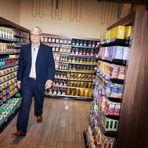 Superdruck: Peter Diethelm, Chef der Migros Supermarkt AG, streicht 150 Stellen.