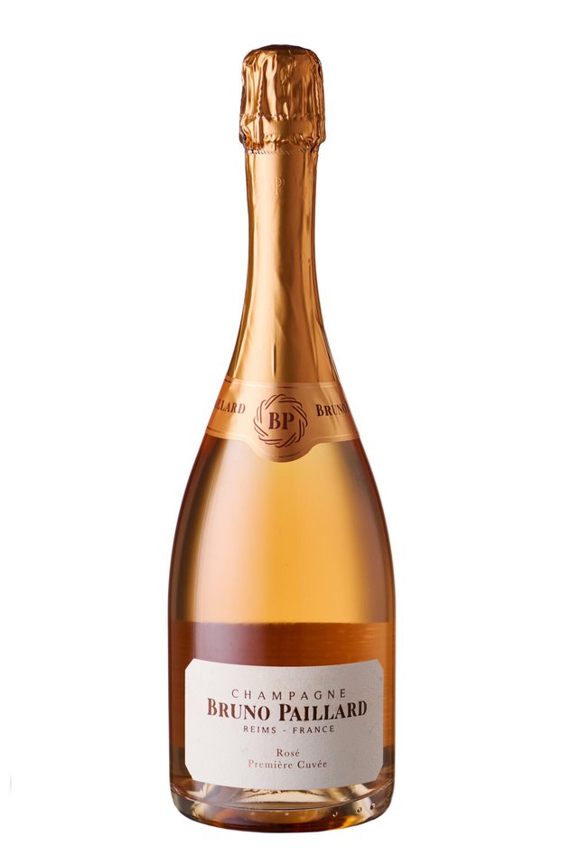 Champagne Bruno Paillard Rosé Première Cuvée Extra Brut. Piemontkirsche, wilde Erdbeere, Mandarine, Brioche. Lebendig und komplex. Elegantes Finale für 71 Franken bei www.martel.ch