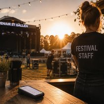 Am Open Air bezahlen: Aduno Pay setzt auf Bezahllösungen für kleine und mittelgrosse Kunden. (Werbebild Aduno)