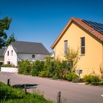 Die langfristige Finanzierung von Wohneigentum ist zuletzt teurer geworden. Der Saron dürfte im 2027 nachziehen.