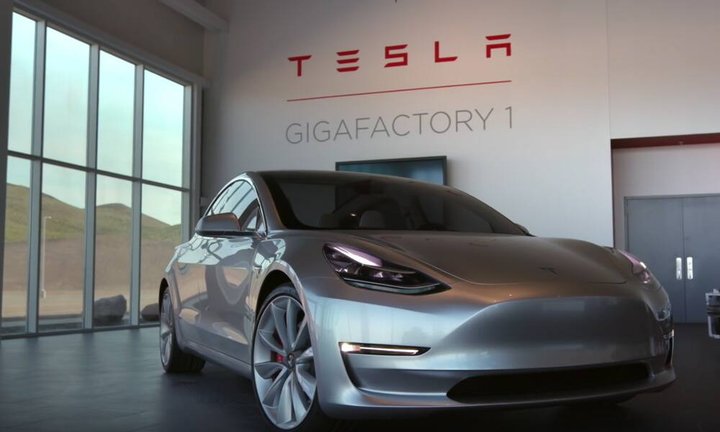 tesla-model-3_9.jpg