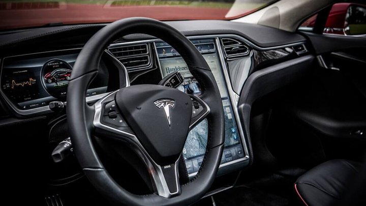 tesla-20.jpg