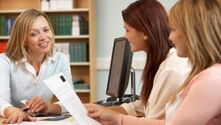 Der Kundenzufriedenheitsgrad eines Unternehmens stellt eine wichtige Kennzahl dar, die zur Bewertung von Portfoliounternehmen herangezogen werden kann.