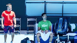 Novak Djokovic: Wie lange führt der rebellische Tennisstar das Lacoste-Krokodil noch spazieren?
