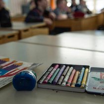 Wachsstifte von Caran d'Ache: Künftig liefert das Unternehmen aus einem anderen Hauptquartier.