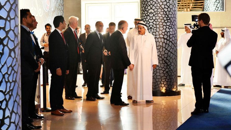 Der Geschäftsmann Khalaf Al Habtoor aus Dubai kritisierte die US-Angriffe auf den Iran und brach damit ausnahmsweise mit der Zurückhaltung der Elite der Vereinigten Arabischen Emirate in öffentlichen Äußerungen. Omar Albam/Associated Press