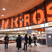 Die Migros muss weiter nach Käufern für Filialen ihres deutschen Sorgenkinds Tegut suchen.