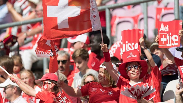 Schweizer Fussball-Fans: Die EM wird wohl nicht zu Frankreichs Erholung beitragen. Keystone