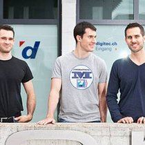 Guter Deal: Digitec-Gründer Marcel Dobler, Oliver Herren und Florian Teuteberg (v.l.). (Bild: ZVG)
