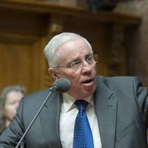 Christop Blocher: Nun sitzt er offiziell in der Baz. (Bild: Keystone)