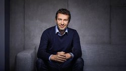 In Folge 3 der BILANZ-Watches-Serie fordert Tim Stracke mehr Handlungsspielraum für CEOs von Uhrenunternehmen.
