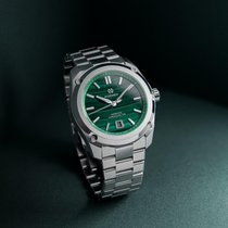 Formex Essence 41 Malachite: Das Zifferblatt macht jede Uhr zu einem Unikat.