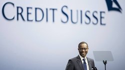 Tidjane Thiam: Der CS-Chef will bei der Ablösung der teuren arabischen Pflichtwandelanleihen hohe Einsparungen erzielen.