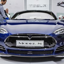 Auto von Tesla: UBS-Analysten sehen die Aktie des Elektroautobauers auf einem «angemessenen Niveau».