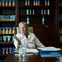 «Sonne oder Sun – das ist doch das Gleiche», sagt Hans-Peter Wild, der für die Umbenennung von Capri-Sonne viel Kritik einstecken musste.
