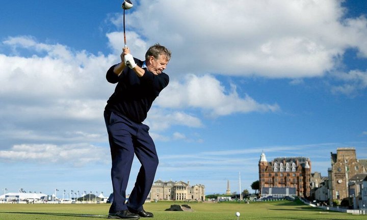 johann-rupert-verwaltungsrats-praesident-mehrheitsaktionaer-richemont-golfen.jpg