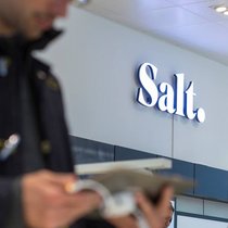 Salt: Abgänge in der Geschäftsleitung, weiterer Stellenabbau. Keystone