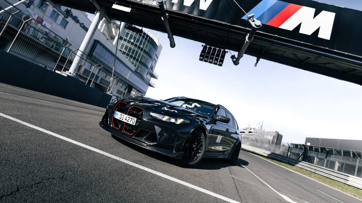 Mit einer Zeit von 7:29,490 Minuten auf der Nordschleife des Nürburgrings ist der BMW M3 CS Touring der schnellste Kombi der Welt.