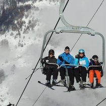 Skiurlauber: «Alles fährt Ski» gilt nicht mehr.   Katharina Wieland Müller/Pixelio