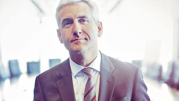 Ulrich Spiesshofer führt stark von der Front.