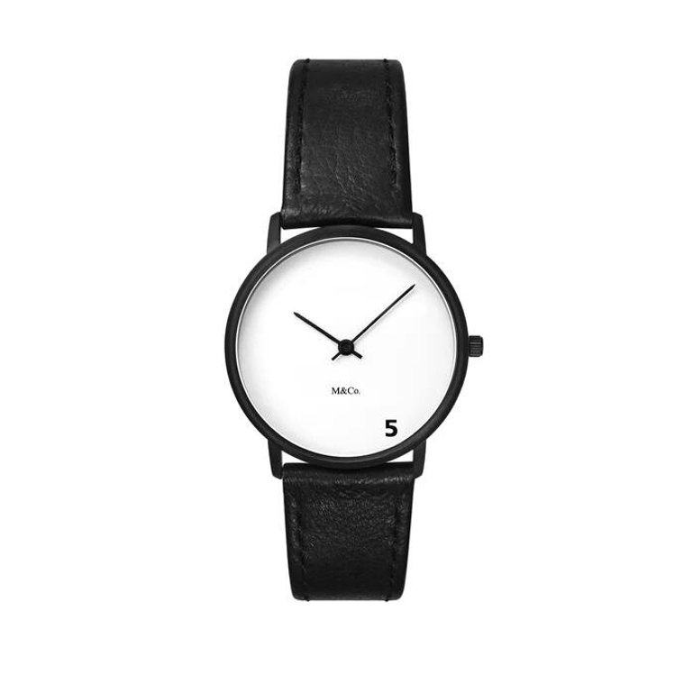«It's Five o'Clock somewhere»: Die Uhr zeigt nur die wichtige Zeit an, den Feierabend.