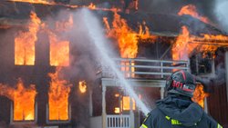 Brandschutz: «Niemand wartet einfach untätig auf die Feuerwehr, die vielleicht erst dann eintrifft, wenn das Gebäude bereits in Vollbrand steht.»