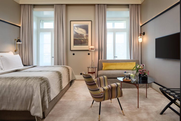 Bairro Alto Hotel
Das Hotel an der Praça Luís de Camões in Lissabon vereint mühelosen Luxus mit Bohème-Flair.