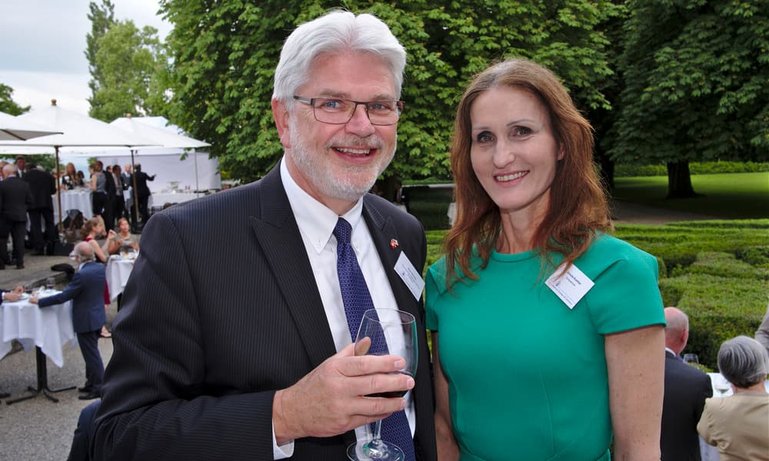 agm2017_1990.jpg