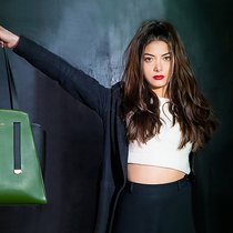 Die Handtaschen der Zürcher Unternehmerin Eveline Zoccolillo bestehen aus Kaktusleder der Firma Desserto aus Mexiko.