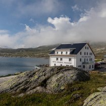 Das Hotel Grimsel Passhöhe auf 2164 Meter ist zum Verkauf ausgeschrieben.
