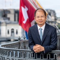 Eric Xu, Chairman von Huawei, sein Unternehmen verkörpert für die einen die Zukunft, für andere das Böse.