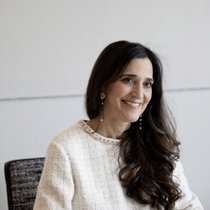 Elif Aktuğ 