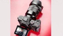 Die Sony Alpha 7R II im Crash Test.  Nik Hunger
