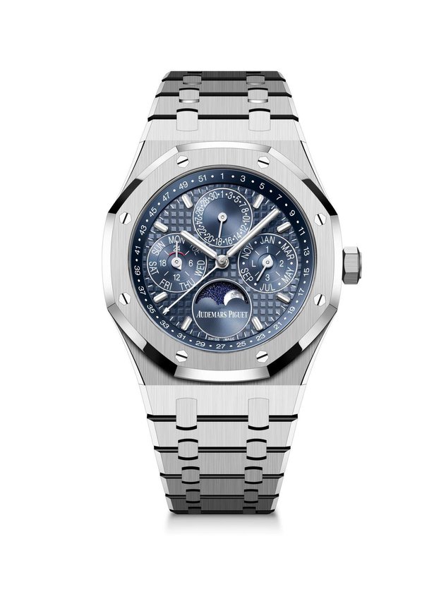 Audemars Piquet Royal Oak Perpetual Calendar: Die Ikone mit dem legendären «Tapisserie»-Look und einem Kalender bis ins Jahr 2100. Preis: Circa 95 200 Franken.