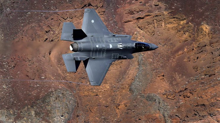 Lockheed Martin F-35: Werbekampagne auf Twitter zur Schweizer Luftwaffen-Diskussion.