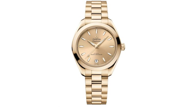 Die neue Aqua Terra 30 mm in Moonshine-Gold schimmert sanft.