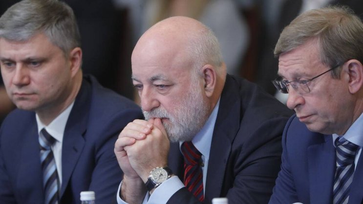 Viktor Vekselberg: Muss sich darum bemühen, seine Liquidität zu sichern.