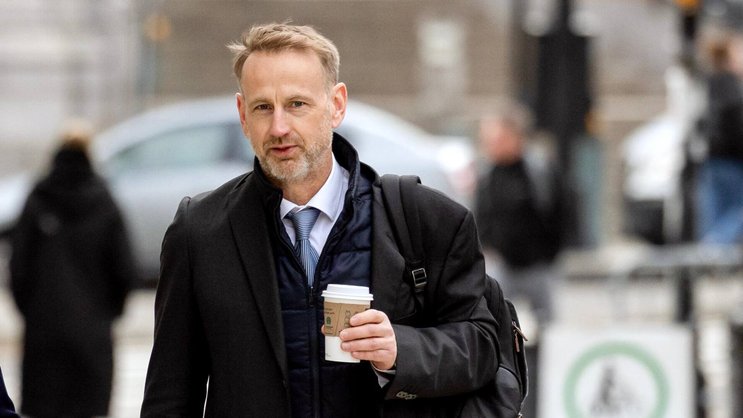 Andrew Pearse war dreizehn Jahre lang Managing Director bei der Credit Suisse und kassierte bei einem Milliarden-Deal viel Schwarzgeld.