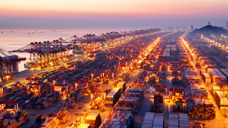 Der Tiefwasserhafen Yangshan in Shanghai hat China nach seinem WTO-Beitritt gebaut. Wird er bald zum Symbol einer alten Ordnung?