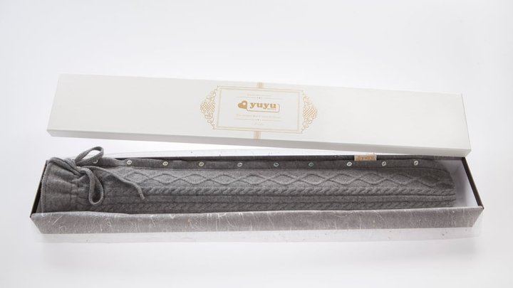 yuyu_cashmere30_kensington-knit-boxed_stone.jpg