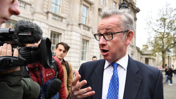 epa07494317 British Environment Secretary Michael Gove departs the Cabinet Office following cross party talks over a Brexit deal in central London, Britain, 09 April 2019. British Prime Minister Theresa May is in Paris and Berlin seeking an extension to article 50. EPA/ANDY RAIN